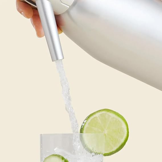 CreamRight Soda Siphon, Aluminum Sparkling Water Maker and Seltzer Bottle for Soda Water & Sodas Creation, Soda Maker Compatible with Any Standard 8g Chargers, Carbonated Water Dispenser for Cocktails