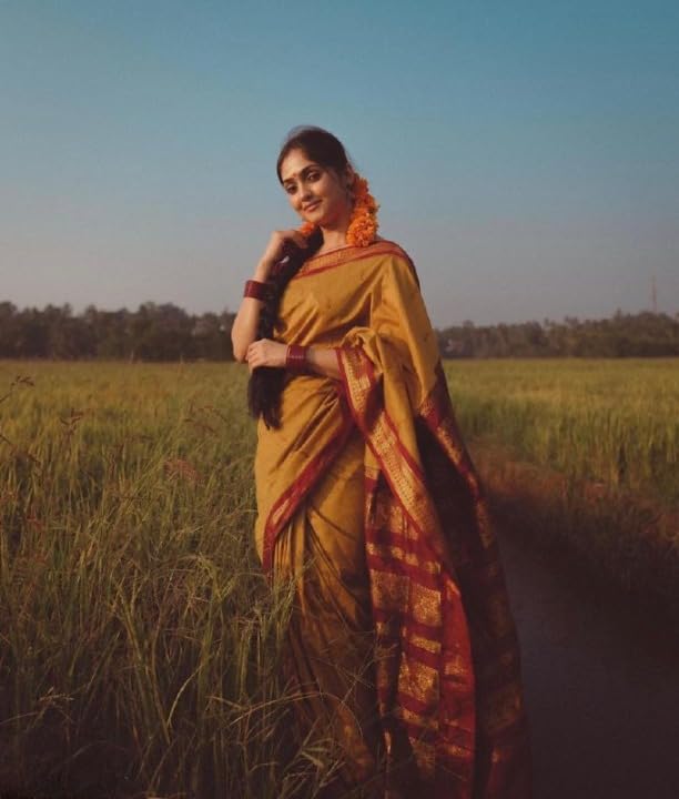 Image of Flosive Women's Kanjivaram Silk Saree With Handloom Weaving Work With Blouse Piece