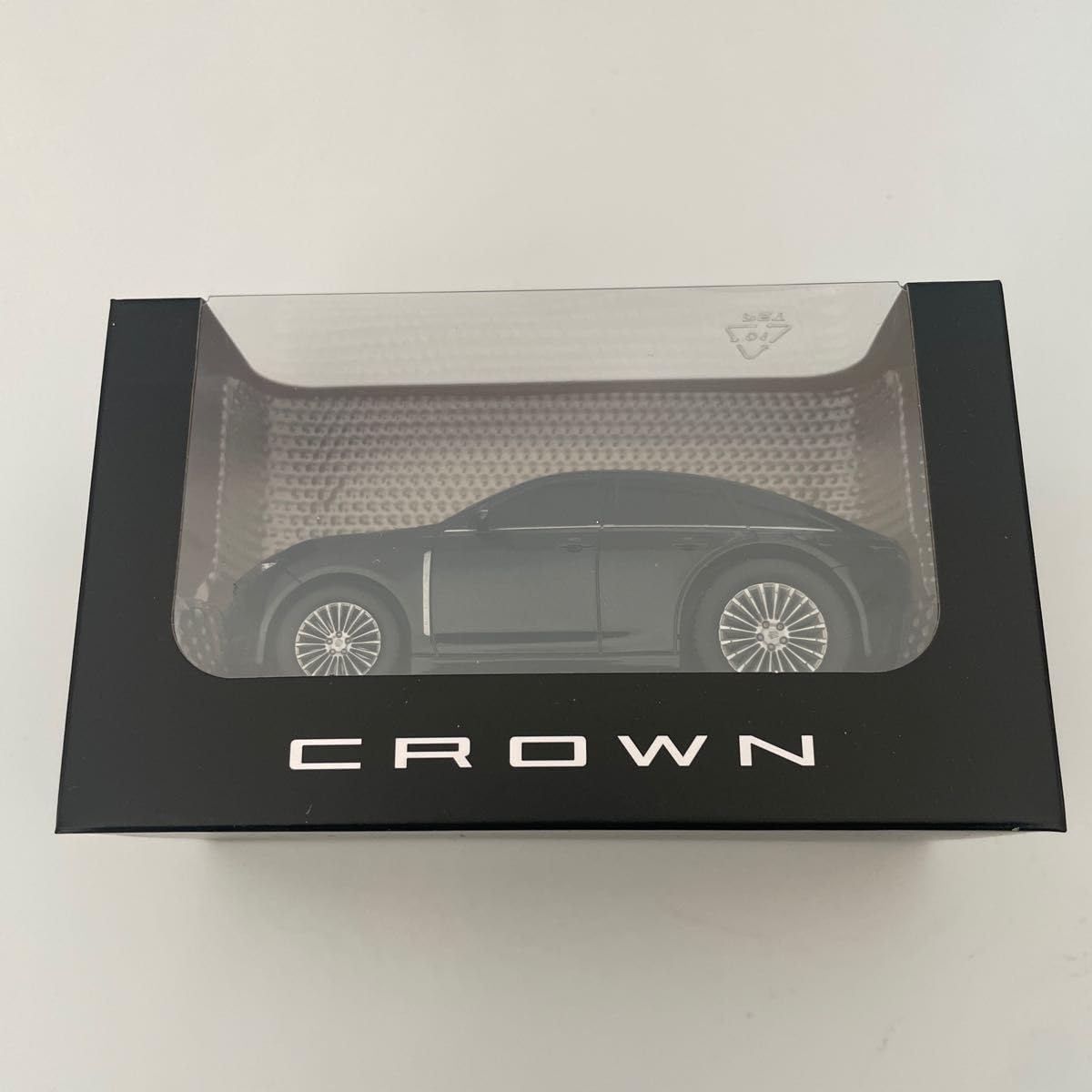 Amazon.co.jp: 新型クラウンセダン プルバックカー 全6色セット : おもちゃ