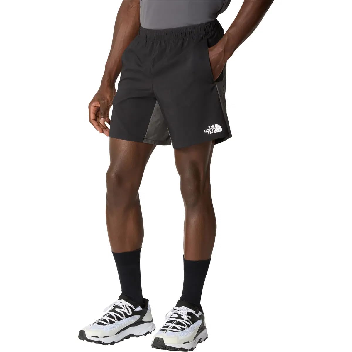 THE NORTH FACE Mountain Athletics Woven Shorts TNF Black/Anthracite Grey L