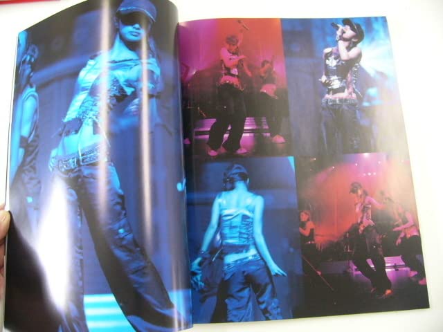 Amazon.co.jp: 上戸彩 写真集/Thank you!aya ueto live 2005 : ホーム 