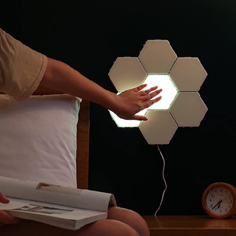 Ulalaza 7PCS LED Esagonale Applique Da Parete A Nido D'ape Luci Notturne FAI DA TE Modulare Sensibile Al Tocco Lampade Assemblaggio di Geometria Creativa per Home Office Hotel Bar