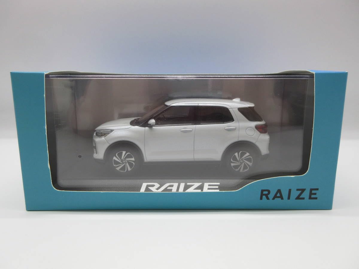 Amazon | 1/30 ミニカー 新型ライズ RAIZE ダイハツ ロッキー OEM
