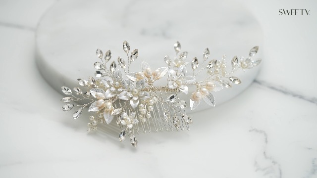 SWEETV Handmade Wedding Hair Comb,Pearl Flower Bridal Hair Clip Hair Accessories for Women Wedding