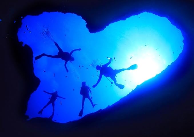 Amazon Co Jp 絵画風 壁紙ポスター はがせるシール式 ダイビング ハートの海底洞穴 ダイバー ハワイ 神秘的 海 キャラクロ Dvg 030a1 A1版 0mm 585mm 建築用壁紙 耐候性塗料 Hobbies Amazon Co Jp 絵画風 壁紙ポスター はがせるシール式 ダイビング ハートの海底洞穴 ダイバー ハワイ 神秘的 海 キャラクロ Dvg 030a1 A1版 0mm 585mm 建築用壁紙 耐候性塗料 Hobbies