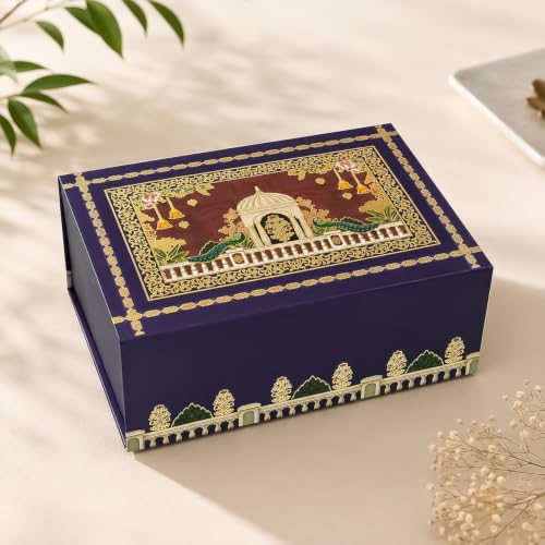Image of Kura by Ekhasa Large Foldable Gift Box (26.5 x 21 x 11 cm)