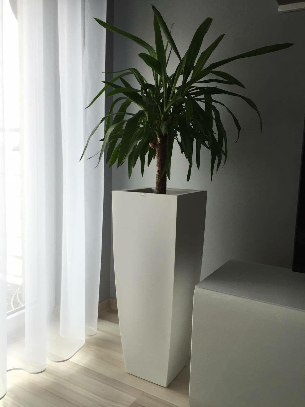 Pot Juno, Hauteur 75 cm, Design Intemporel, qualité supérieure, intérieur et extérieur, adapté à Chaque Plante, Blanc