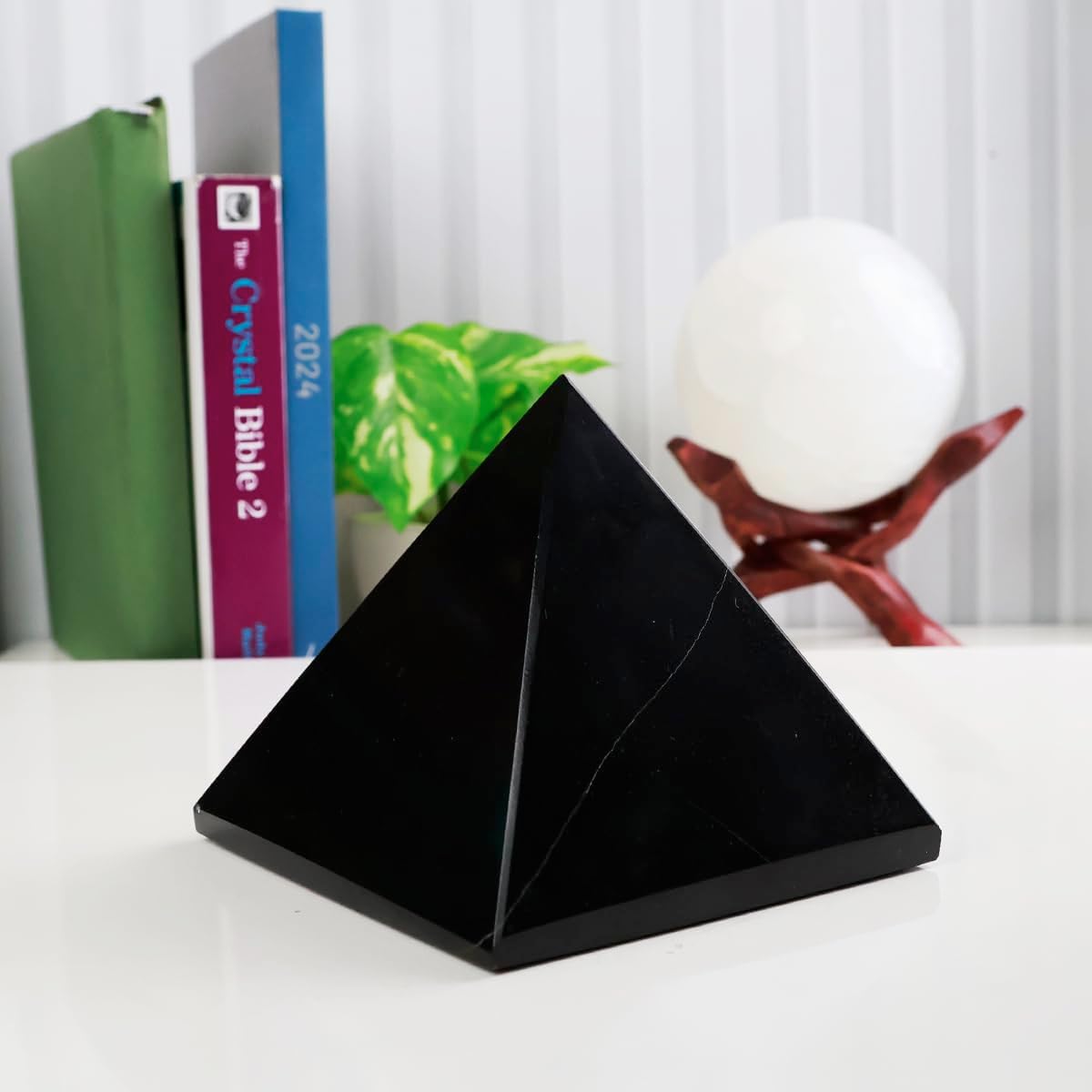 Black Tourmaline Pyramid 50–100g | Natural Crystal Energy Generator | Protection from Negative Energy & Home Decor | Reiki Healing Stone for Meditation & Feng Shui