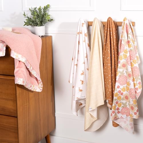 Image of Gerber Unisex Baby 100% Cotton Flannel Receiving Blankets 30x30 Inches (Pack of 4), Retro Floral, One Size