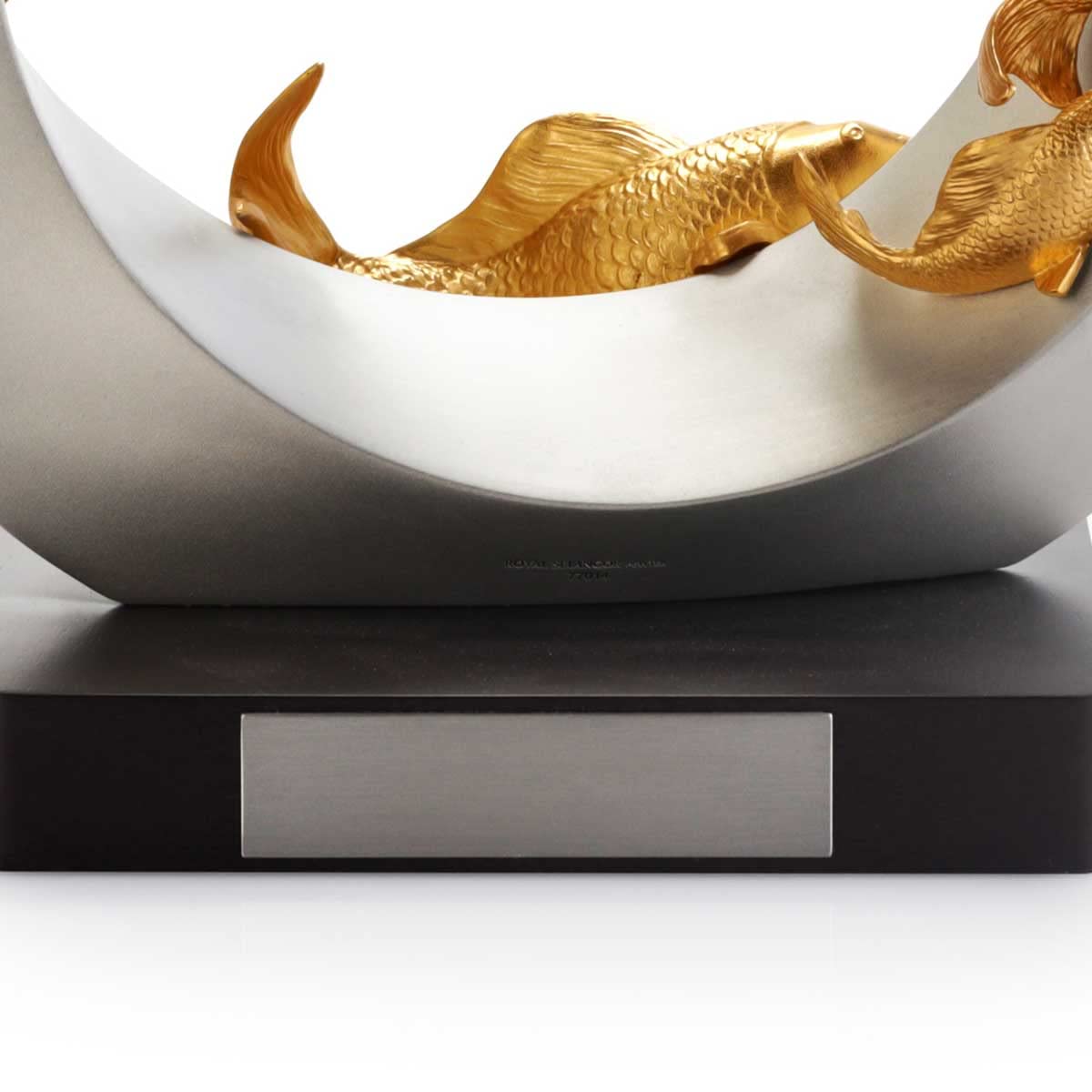 Amazon.com: Royal Selangor Koi 系列24K 鍍金圓形錫紙中心件10.4 英吋