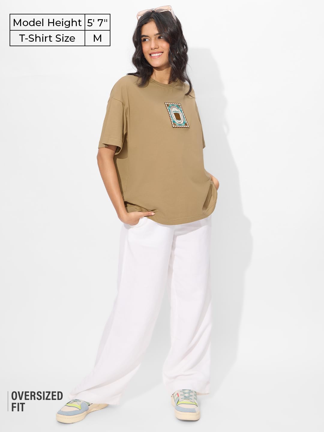 The Souled Store Chai Stamp - Camiseta de algodón con cuello redondo para mujer y niña, color marrón