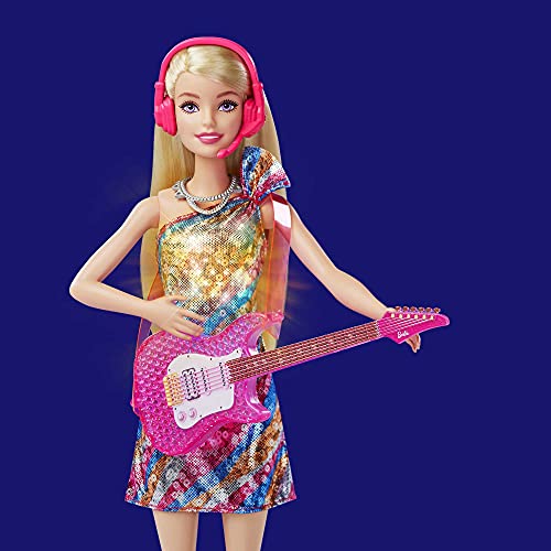 Barbie GYJ23 - Bühne frei für große Träume Malibu Puppe (ca. 30 cm groß, blond) mit Musik, Lichtern, Mikrofon und Zubehörteilen, Geschenk für Kinder von 3 bis 7 Jahren – Bild 7