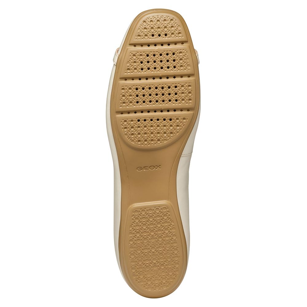 Geox Women's Ballet Flat, Papyrus, 4.5