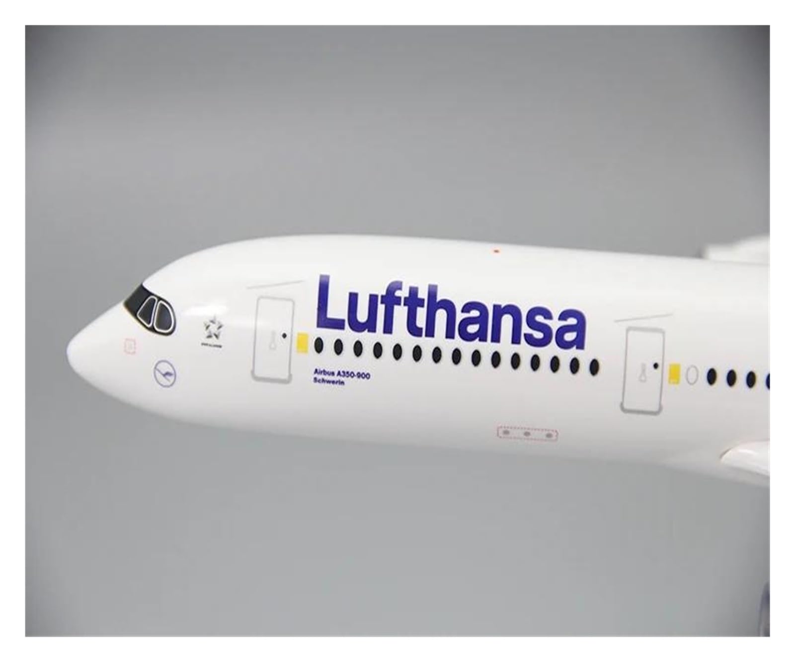 Amazon | 金属製飛行機模型 1/200 A350 ルフトハンザ 塗装