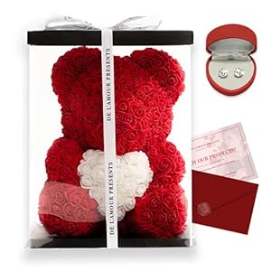 DE L’AMOUR PRESENTS Roter Rosen Bär mit Herz 40cm hoch aus Ewigen Rosen in Geschenkbox und mit silbernen Ohrringen aus…