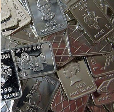 Miniatura 2 de 3 barras de arte coleccionables de plata pura 999 con diseños al azar en una bolsa de joyería.