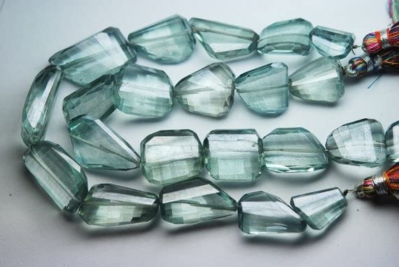 Mystic Teel Green Faceted Fancy Cut Nuggets perles de quartz haut de gamme