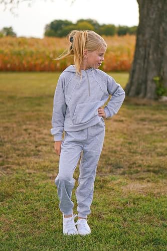 Image of fioukiay Girls Outfits 2 Piece Half Zipper Hoodies Sweatsuits Long Sleeve Athletic Sweatshirts and Sweatpants with Pockets