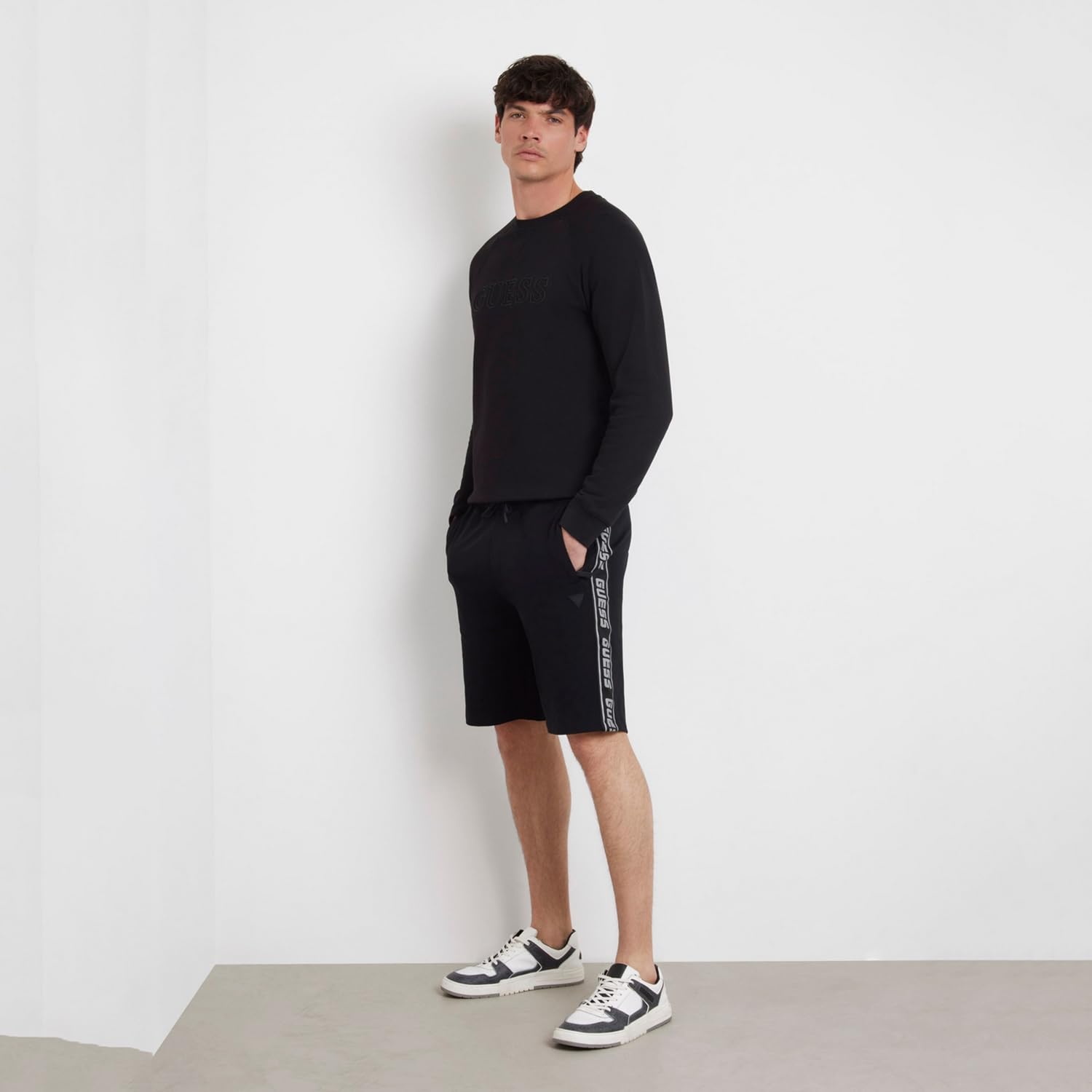 GUESS Arlo Short - ARLO KRÓTKI Mężczyźni