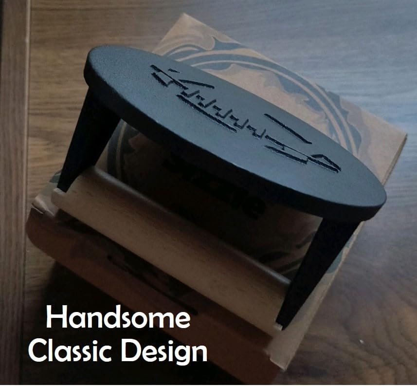 Miniatura 8 de SIZZLE Prensa de patty con mango de madera de 5 pulgadas con temática de fútbol, hierro fundido de alta calidad, construcción sólida, agarre cómodo