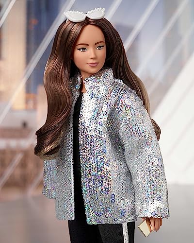 Muñeca Barbie Signature Curvy con Ropa y Accesorios miniatura 4