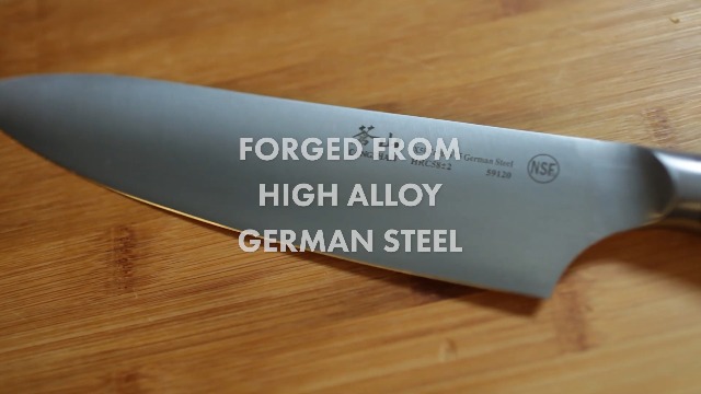 プーチンです。 Amazon.com: Cangshan D Series 59120 German Steel Forged Chef's