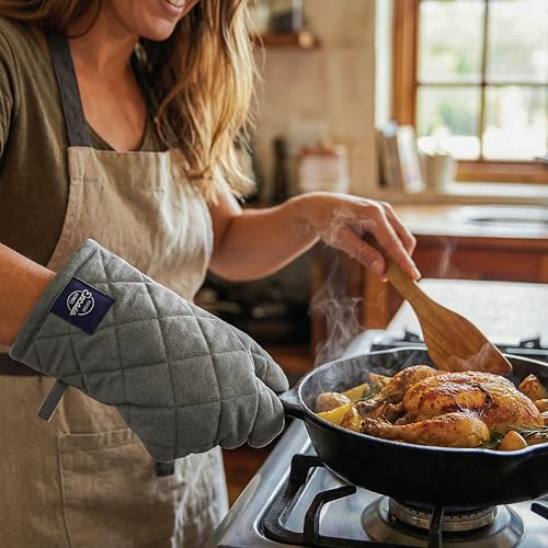 Image of Encasa XO Heat Resistant 100% Cotton Oven Glove & Potholder Set with Loop, Kitchen Cooking Mittens, Microwave Safe Hot Pads (Grey)