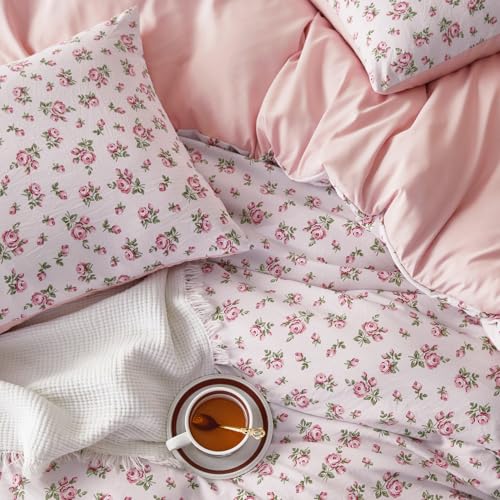 Image of Wake In Cloud - Queen Size Comforter Set, 3-Piece, Floral Shabby Chic Coquette Cottagecore Flower Light Blush Pink Green, Soft Lightweight Bedding for Women Girls