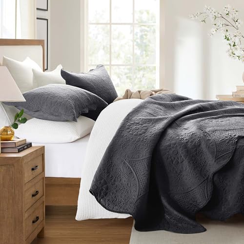 IR Imperial Rooms Queen Quilt Bedding Set Size (90" x 96") + 2 Pillow Shams (20" x 26"+ 2") - 3 Pcs All Season Lightweight Reversible Microfiber Coverlet Floral Embossed Quilt Bedspread (Charcoal)