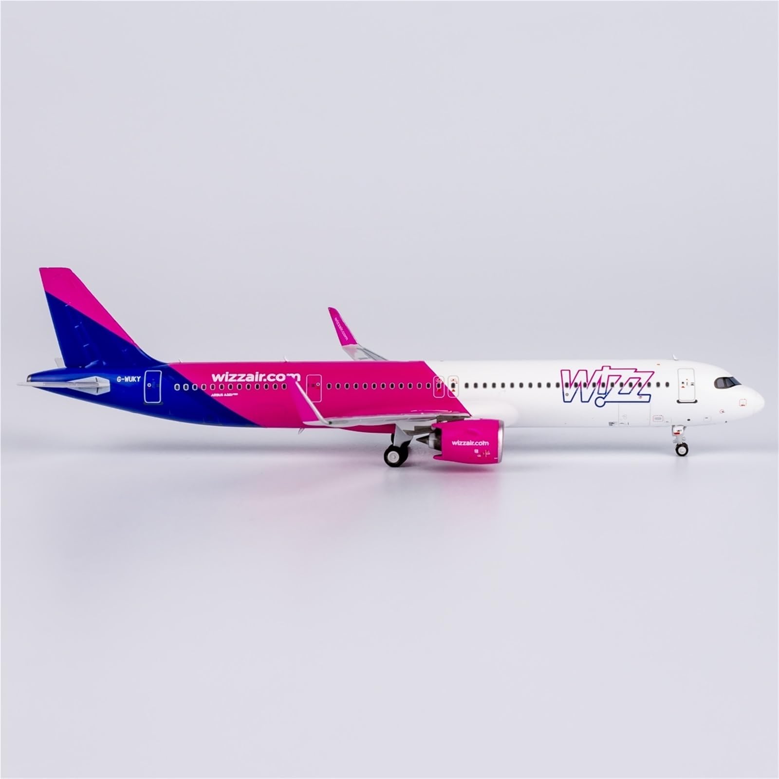Feng Shui， Modelli di Aerei Replica 11CM 1/400 Modello di visualizzazione su Larga Scala Aereo per Wizz Air A321neo G-WUKY Aereo finito statico da Collezione in Miniatura