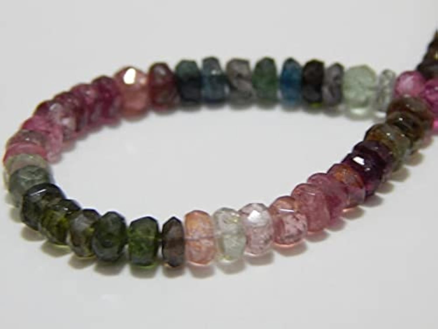 Tourmaline multicolore LKBEADS : perles rondelles de 4.3x5mm pour créer vos propres bijoux d'été