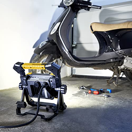 Northpoint LED Baustrahler Arbeitsstrahler 50W 5000K tageslichtweiß stufenlos dimmbar 3m Kabel integrierte Steckdose