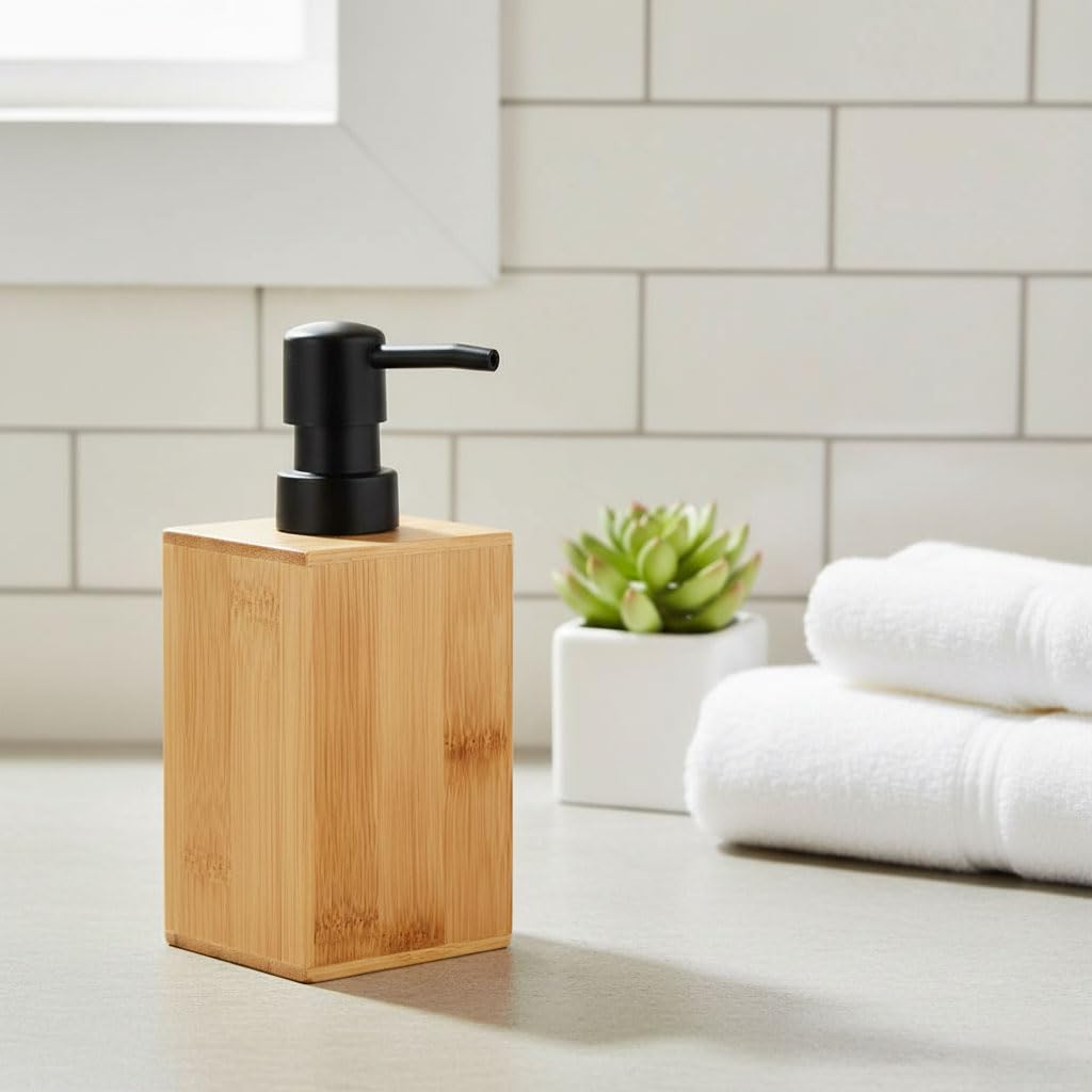 Deconox Bambu Sıvı Sabunluk | Ahşap El Sabunu, Losyon ve Şampuan Dispenseri | Modern Banyo, Mutfak ve Lavabo Düzenleyici (255ml) | Kare Bambu Sıvı Sabunluk | Mat Siyah Pompalı Ahşap Sabun Şişe