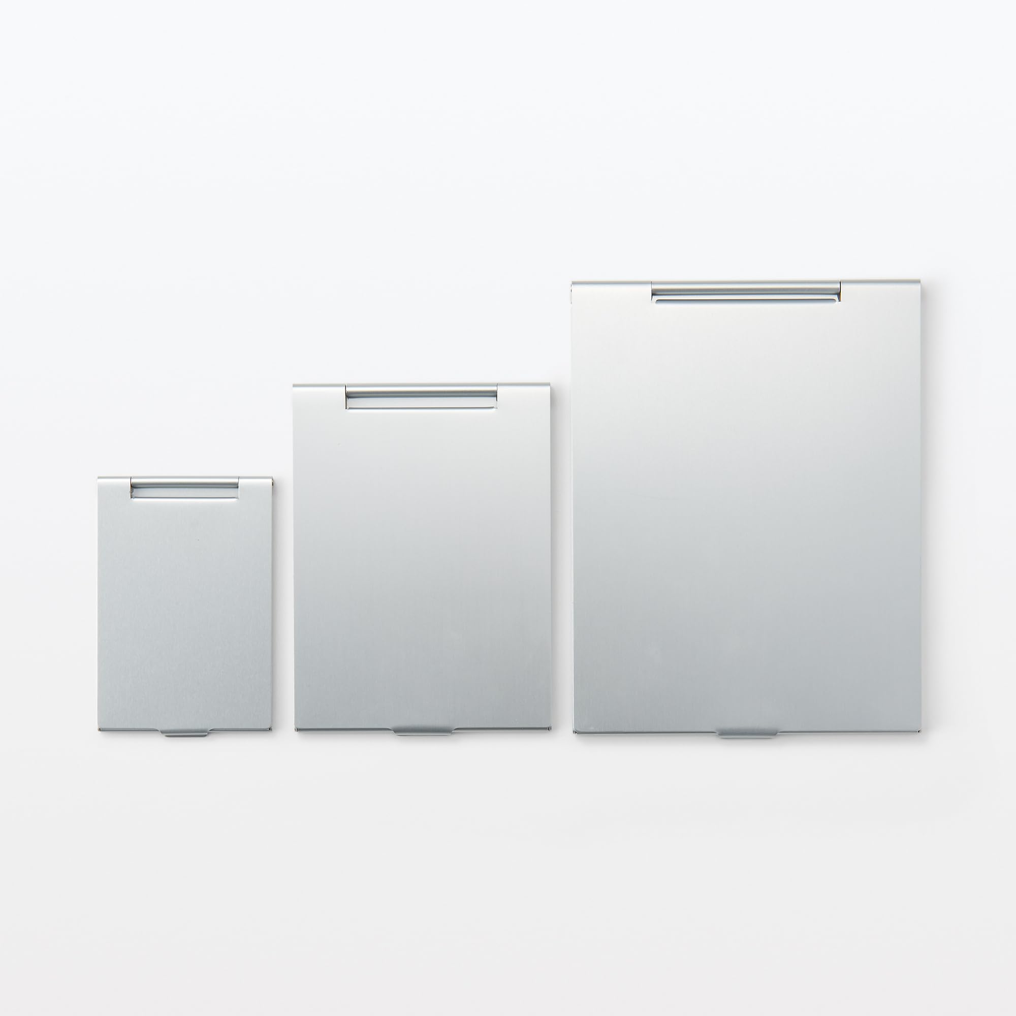 Amazon | 無印良品 アルミ折りたたみミラー S 93×63×4.4mm OHG63A3A