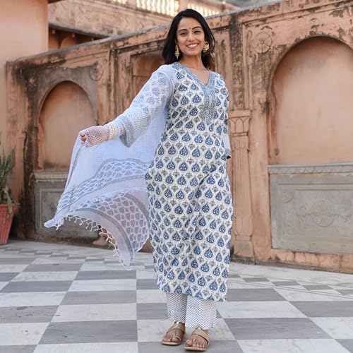Image of Sidhidata Women's Cotton Blend Printed Kurta Pant and Dupatta Set