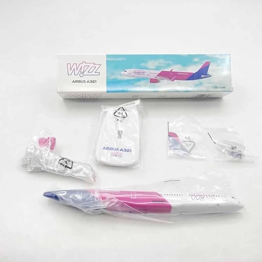 Wizz Air 1/200航空機モデル Amazon.com: ANDSYYDS 1/200 Scale WIZZ AIR A321 Airplane