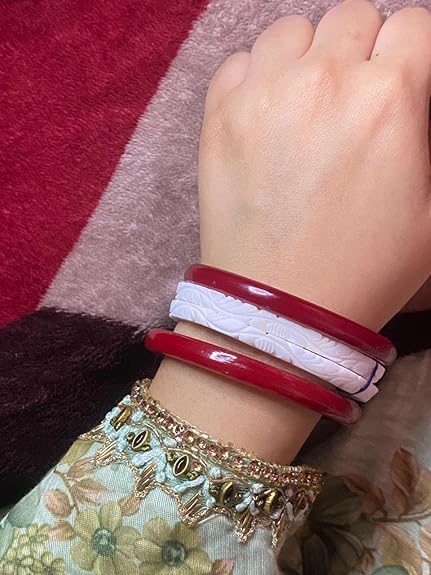 Image of HAPPYCRAFT Original Shakha Pola Bangles for Married Women (Pack of 4) | Traditional Bengali Red White Bangles Set | Daily Ritual Puja | Classic Ethnic for Traditional Bengali Saree Styling