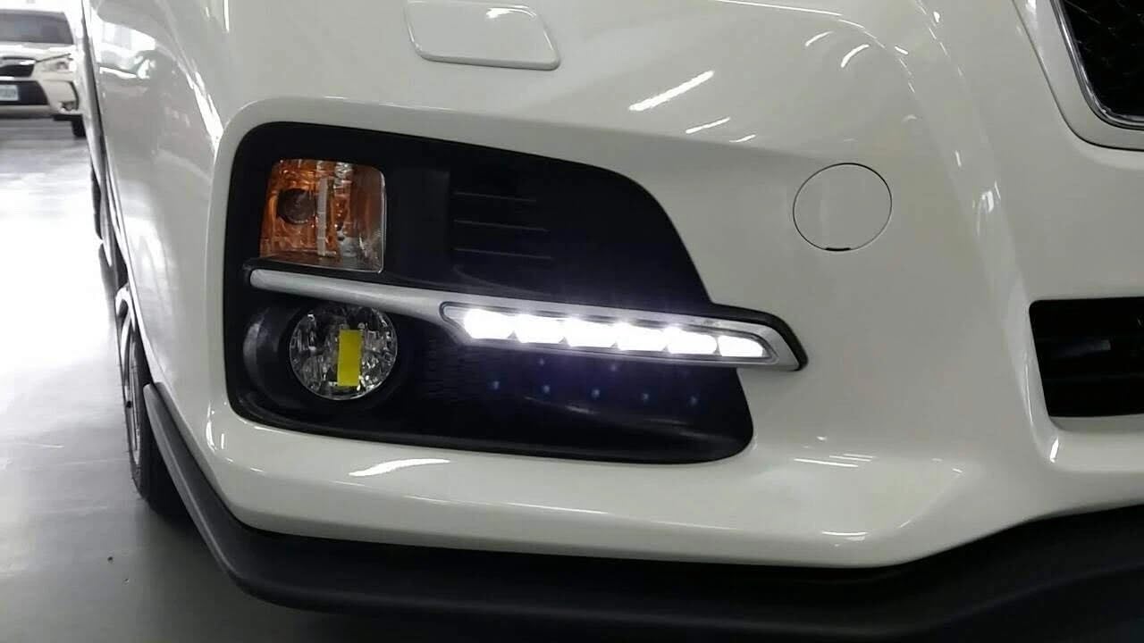 Ulepszone białe światła dzienne ramka światła przeciwmgielnego do Subaru Levorg 2014-2017