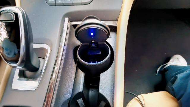 Posacenere Auto Chingde Con Luce LED - Portacenere Sigillato Igniﬁugo, Grande Capacità, Design Staccabile (7x10x6cm) - Foto 5