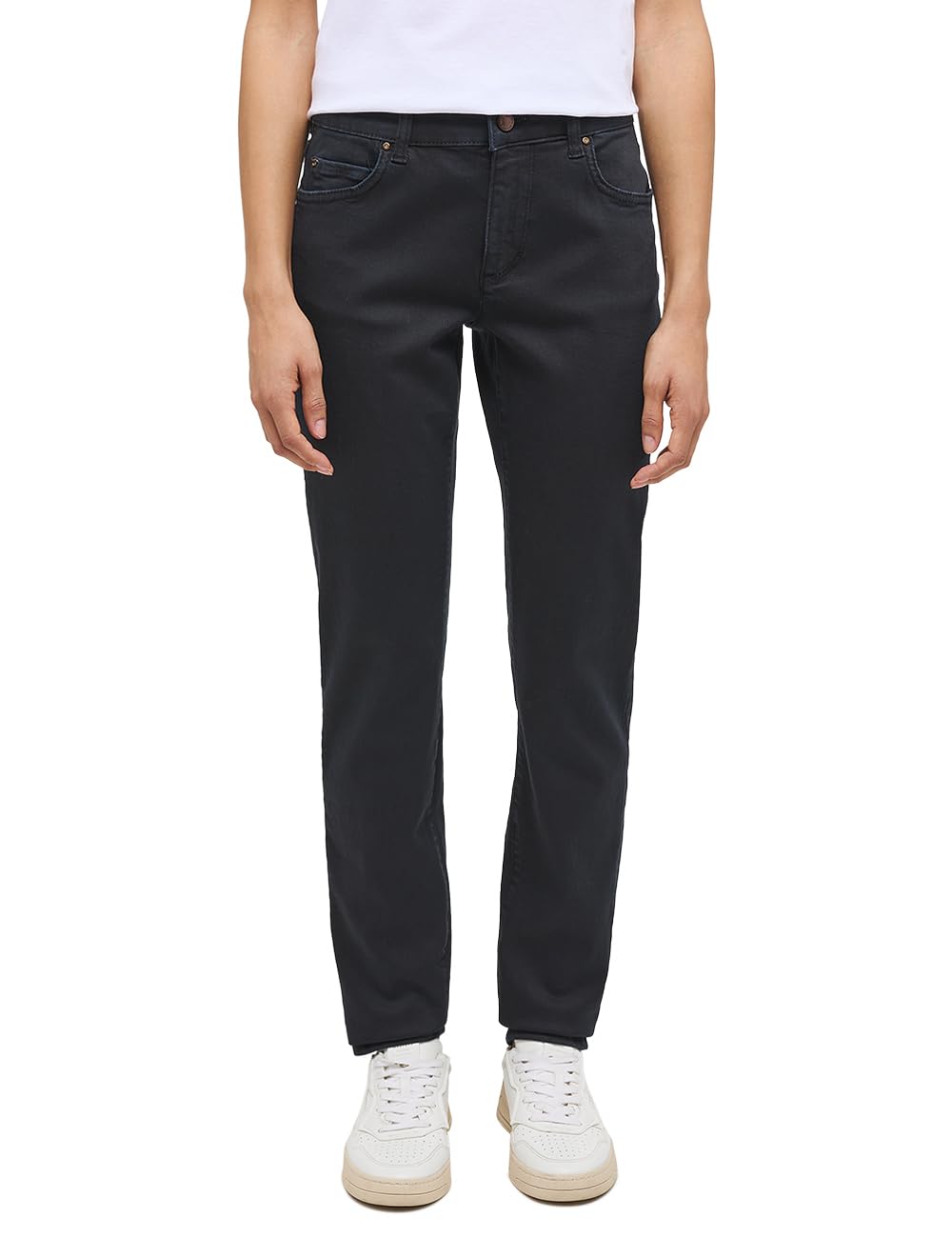 Mustang Women's Jet Black 940 Style Crosby Relaxed Slim Jeans, 29W X 30L