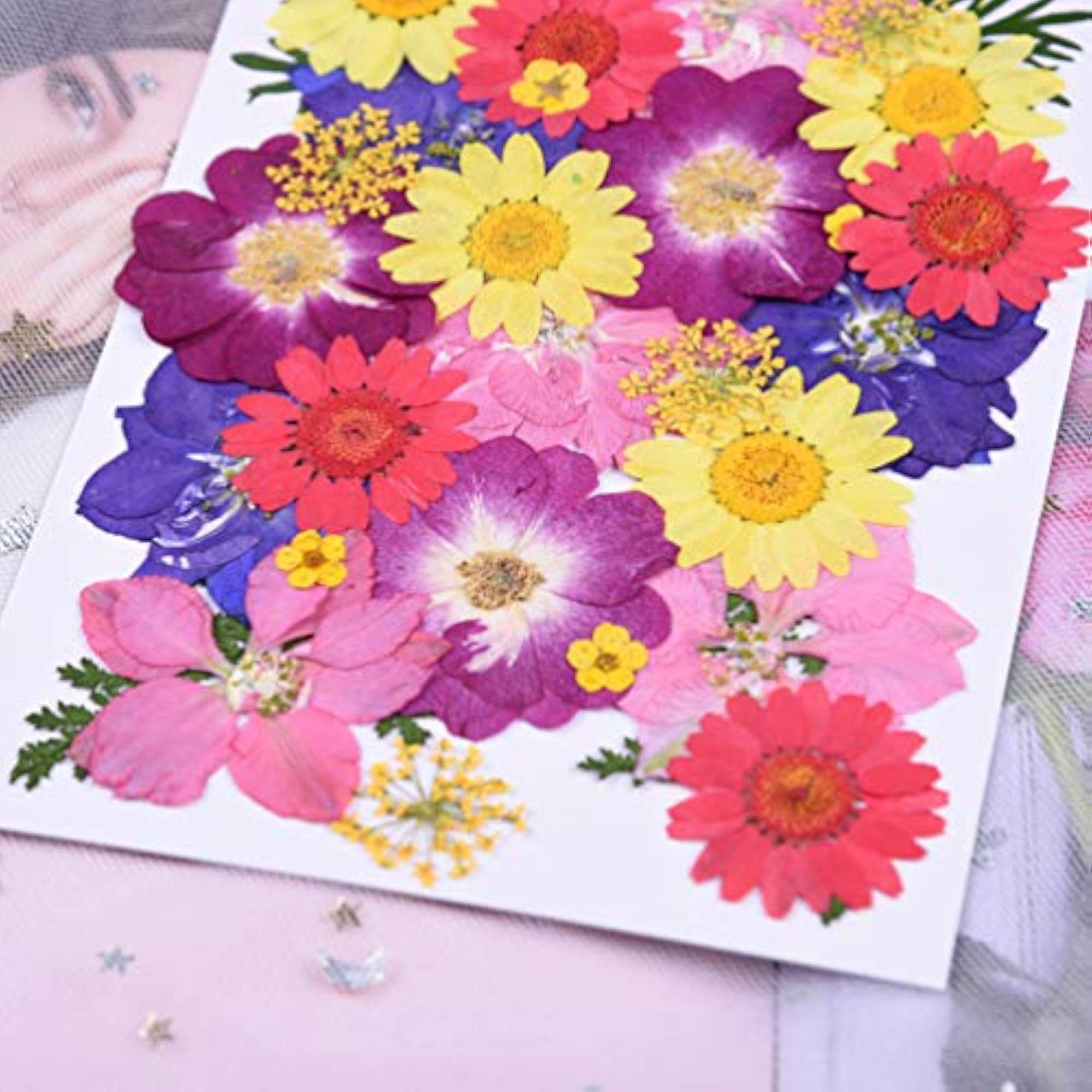 30 Pcs Dried Flowers Charms for DIY Art Crafts Decoration
