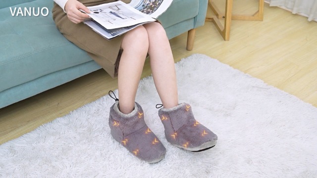 Amazon.co.jp: 電気スリッパ 足温器 2025最新設計 日本製ヒーター 8秒