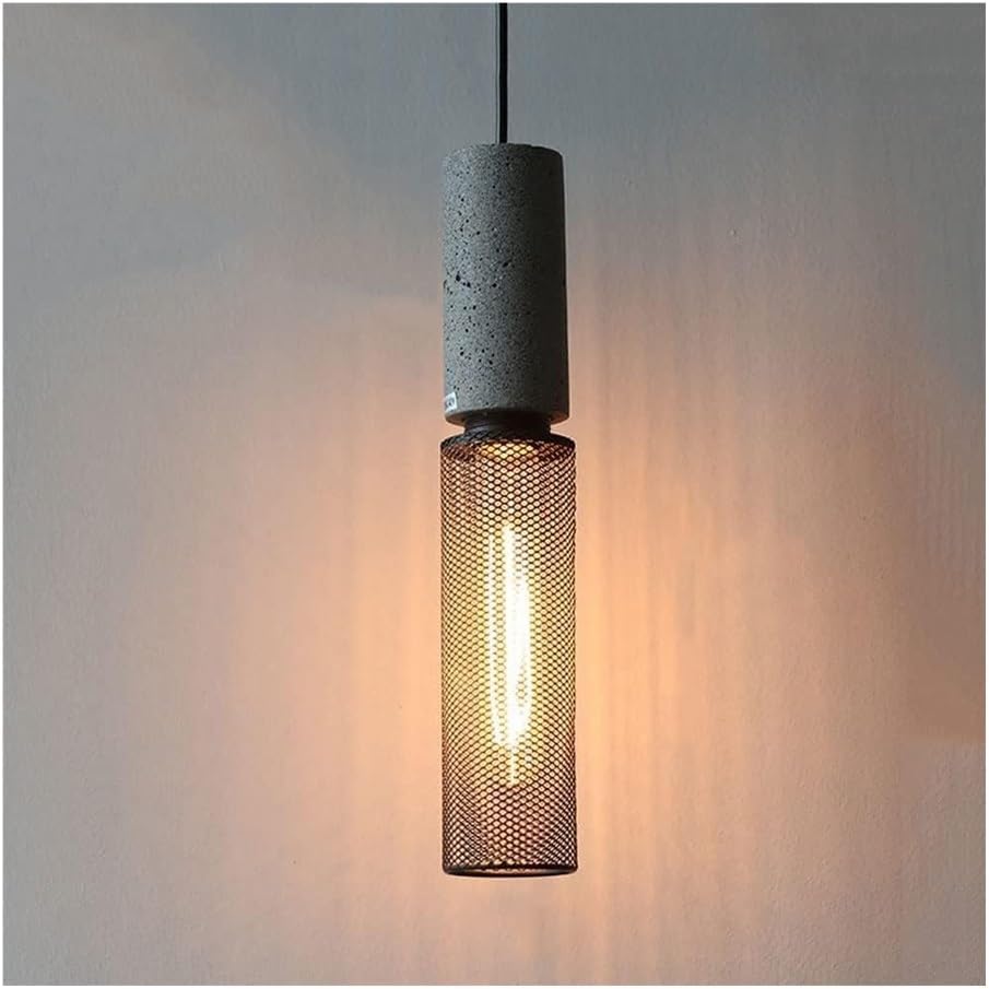 Luminaire suspendu industriel rétro idéal pour illuminer la salle à manger