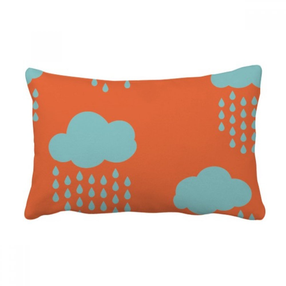 Coussin lombaire nuage pluie contre le mal de dos sur canapé