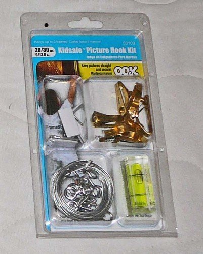 Image of OOK Kid Safe Picture Hook Kit