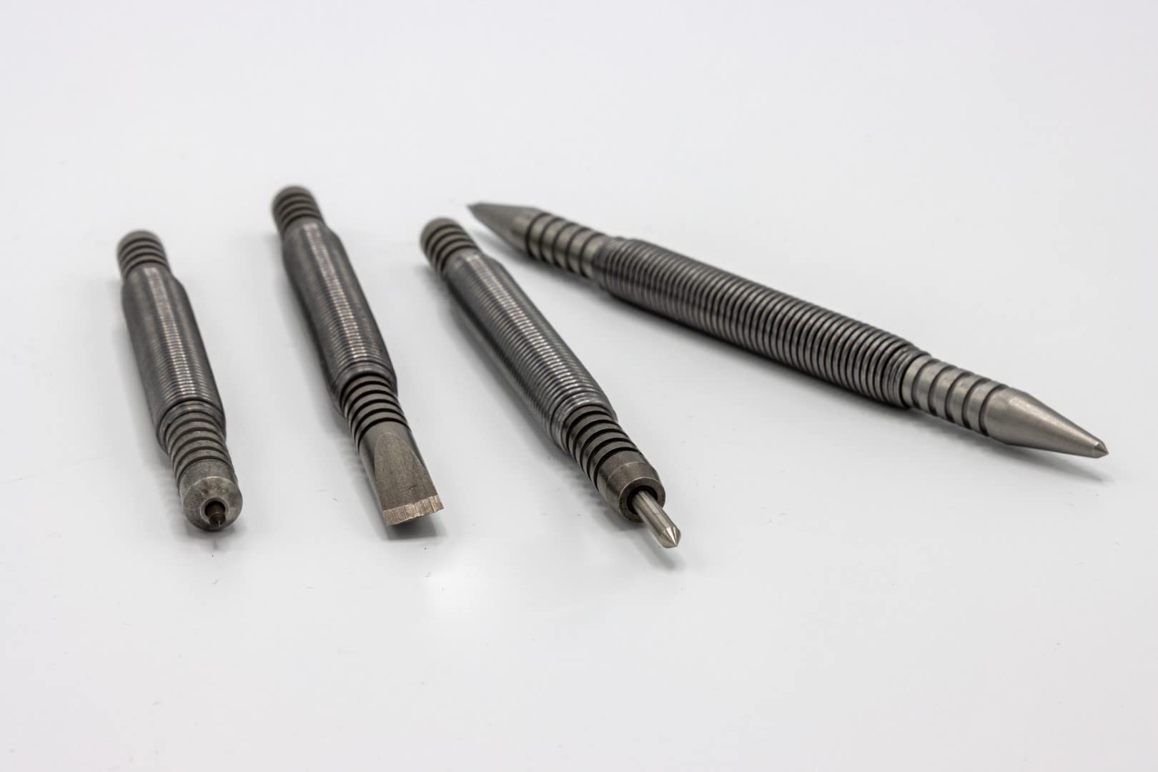 springtools ama996 4 piezas Metal Set con acero de alta velocidad centro Punch autocentrado, center Punch, 5/16-inch cincel, frío, combinación Prick Punch & centro Punch.