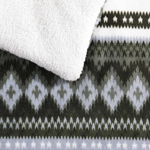 Image of Eddie Bauer - King Comforter Set, Reversible Plush Bedding with Matching Shams, Super Soft Luxurious Bedding Set, Oeko-Tex Certified (Shelton Fair Isle Green, King)