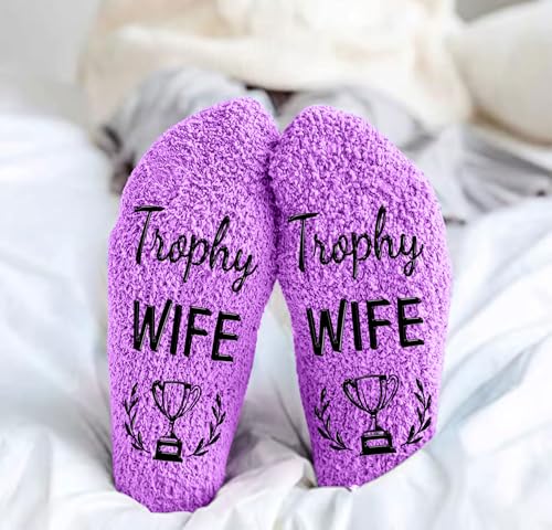 Image of VICRAZY Father Day Gifts for Husband, Dad, Grandpa, Men - First Mother's Day for Pregnancy Mom, Wife - Funny Bigfoot gifts