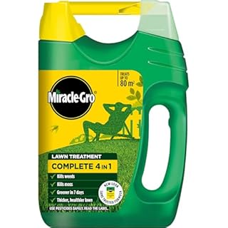 Miracle-Gro Complete 4 in 1 Lawn Food, 80 m² handheld spreader, Lawn Food, Weed & Moss Control