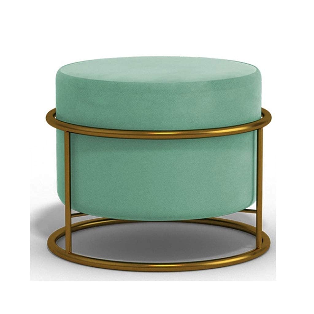Repose-Pieds Ottoman en velours vert et fer doré pour un salon nordique chic